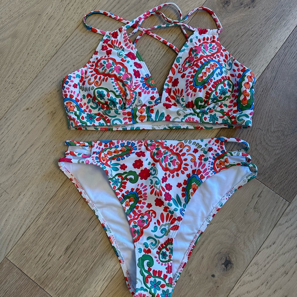 NWT- 2-piece Paisley Swimsuit